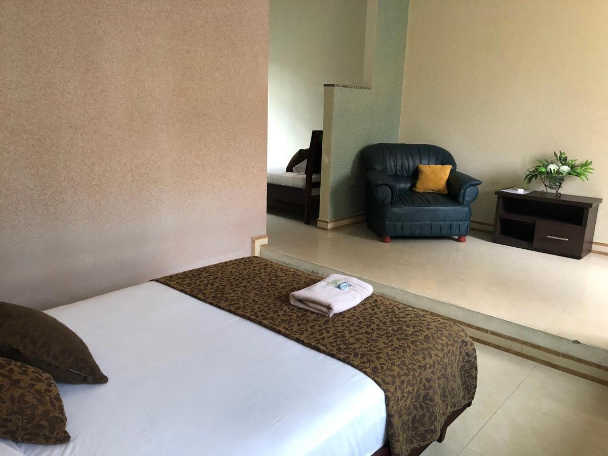 Eco Hotel Katarma 푸에르토 바케리조 모레노 외부 사진