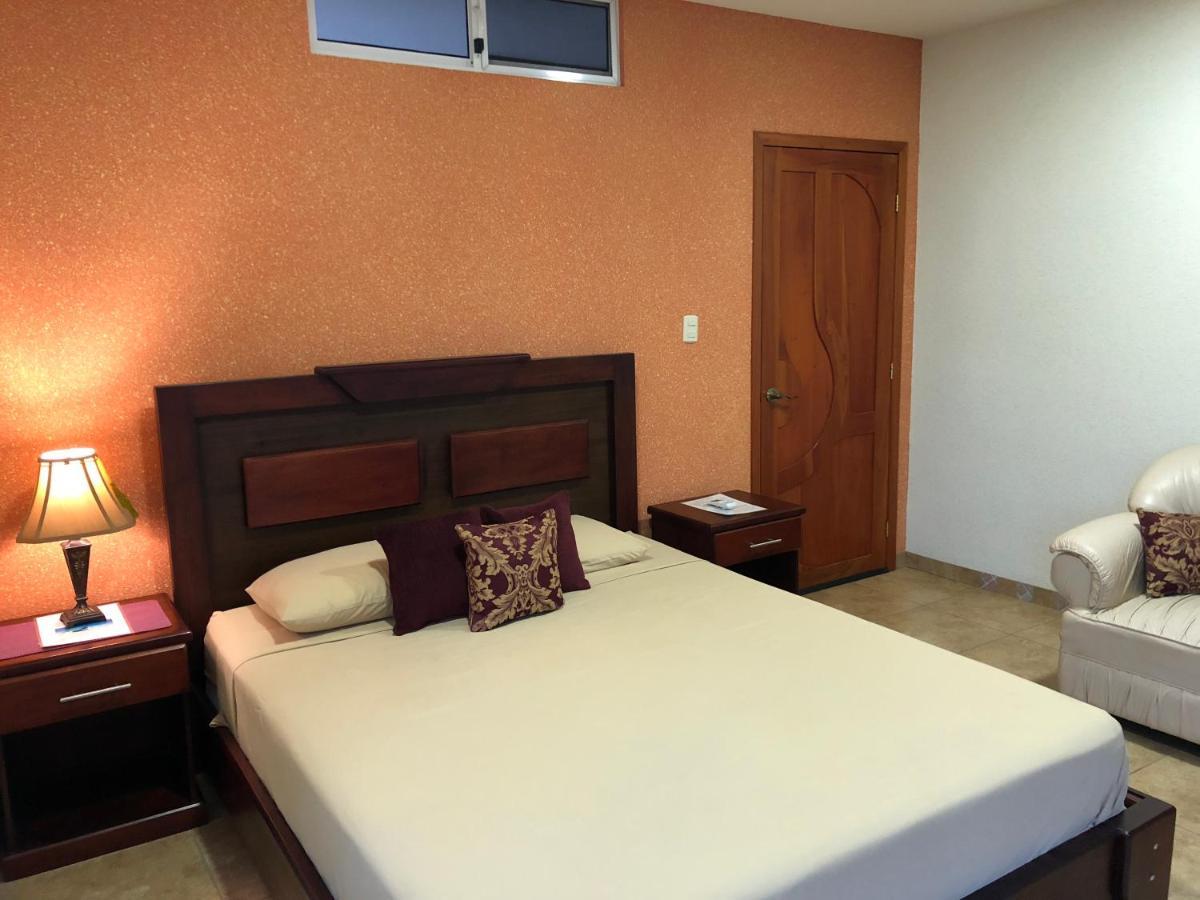 Eco Hotel Katarma 푸에르토 바케리조 모레노 외부 사진