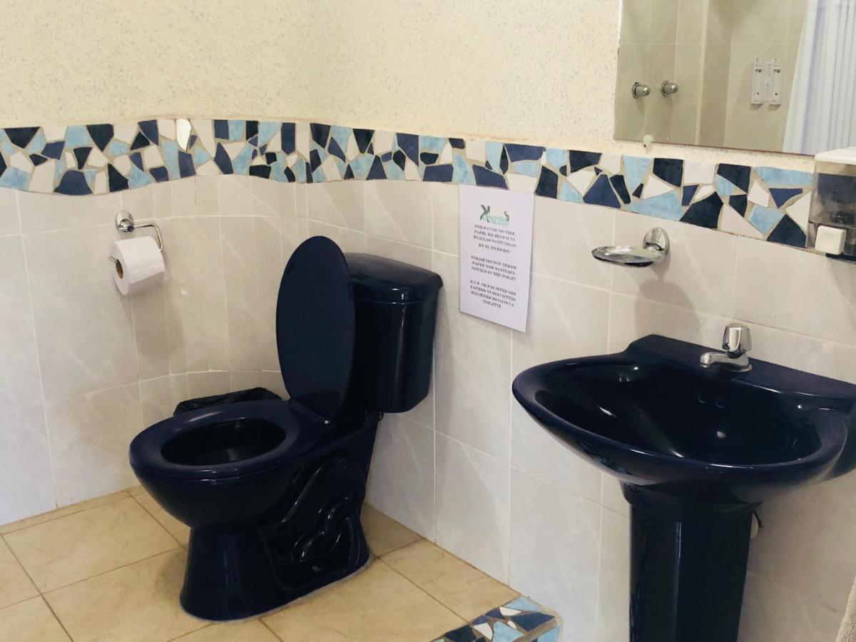 Eco Hotel Katarma 푸에르토 바케리조 모레노 외부 사진