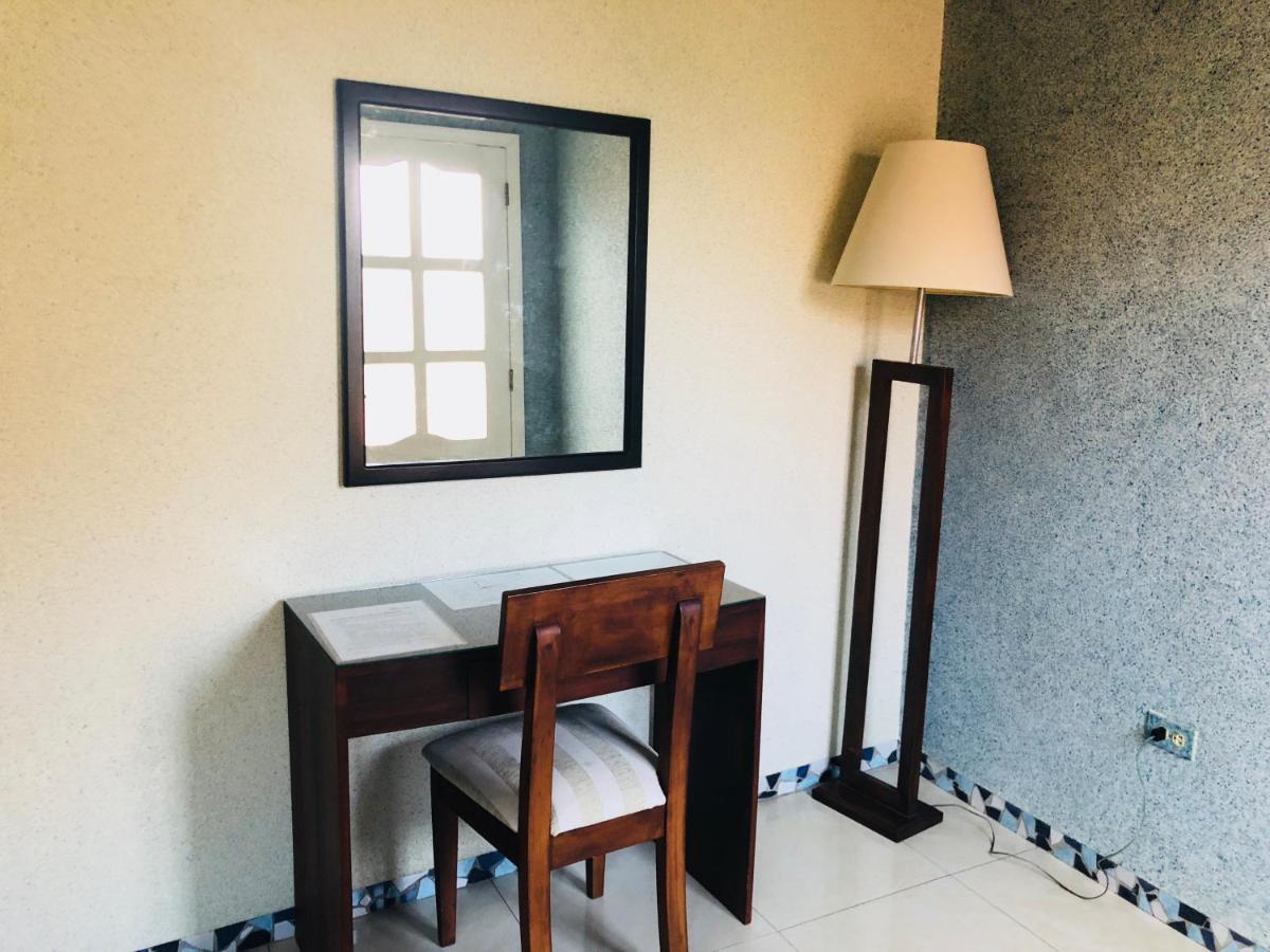Eco Hotel Katarma 푸에르토 바케리조 모레노 외부 사진