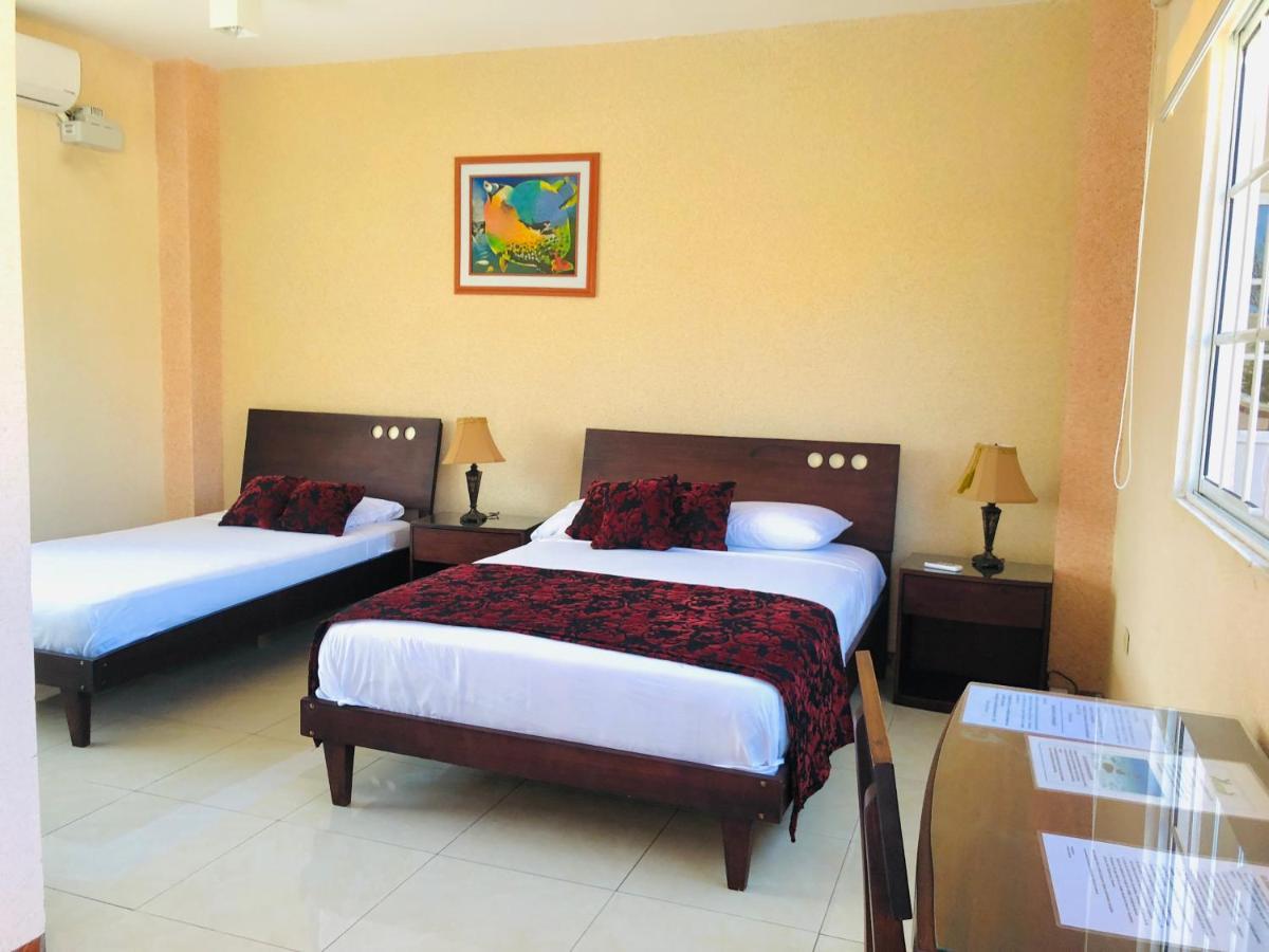 Eco Hotel Katarma 푸에르토 바케리조 모레노 외부 사진