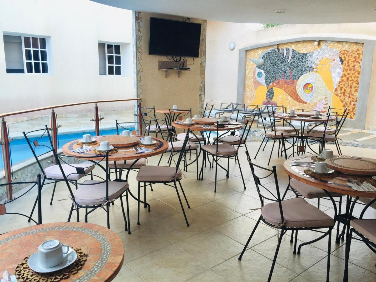 Eco Hotel Katarma 푸에르토 바케리조 모레노 외부 사진